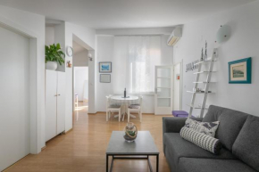4+1 apartment in the city centre, near the beach